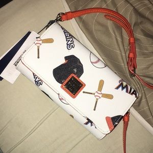 Miami marlins dooney & Bourke